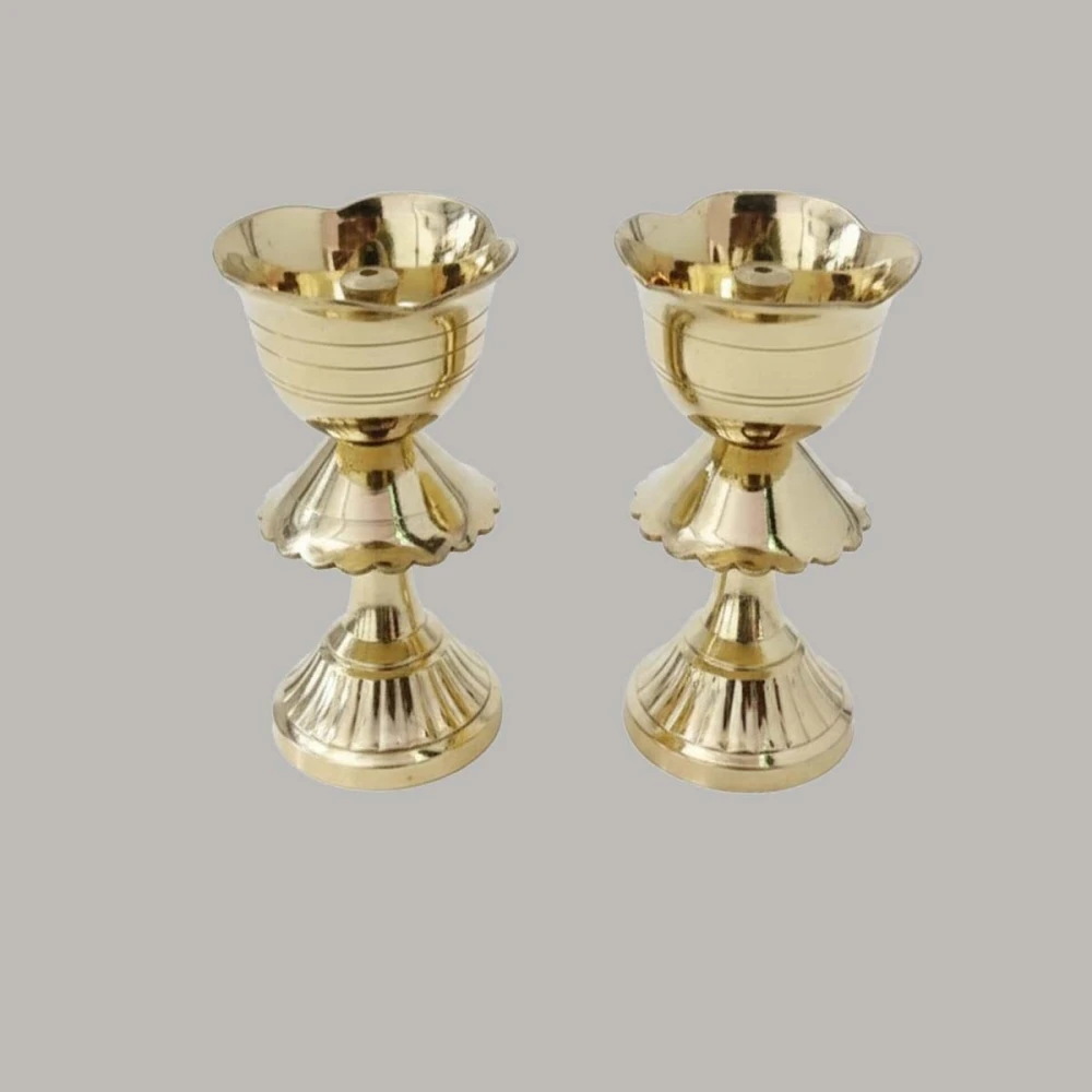 Heaven Decor Gold Plated Pure Brass Kamal Table Diya | Lotus Design Decorative Oil Lamp for Pooja, Mandir, Home Temple & Festive Decor & Religious Gifting