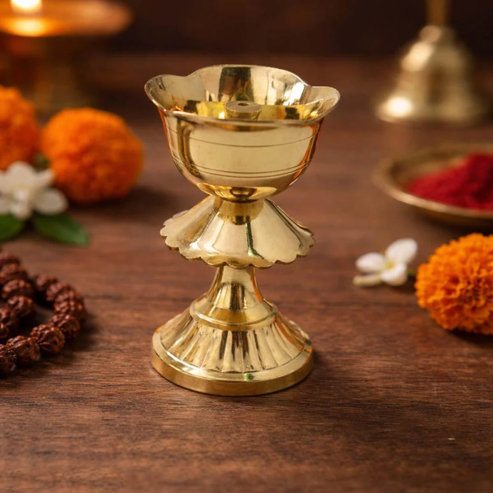 Heaven Decor Gold Plated Pure Brass Kamal Table Diya | Lotus Design Decorative Oil Lamp for Pooja, Mandir, Home Temple & Festive Décor.