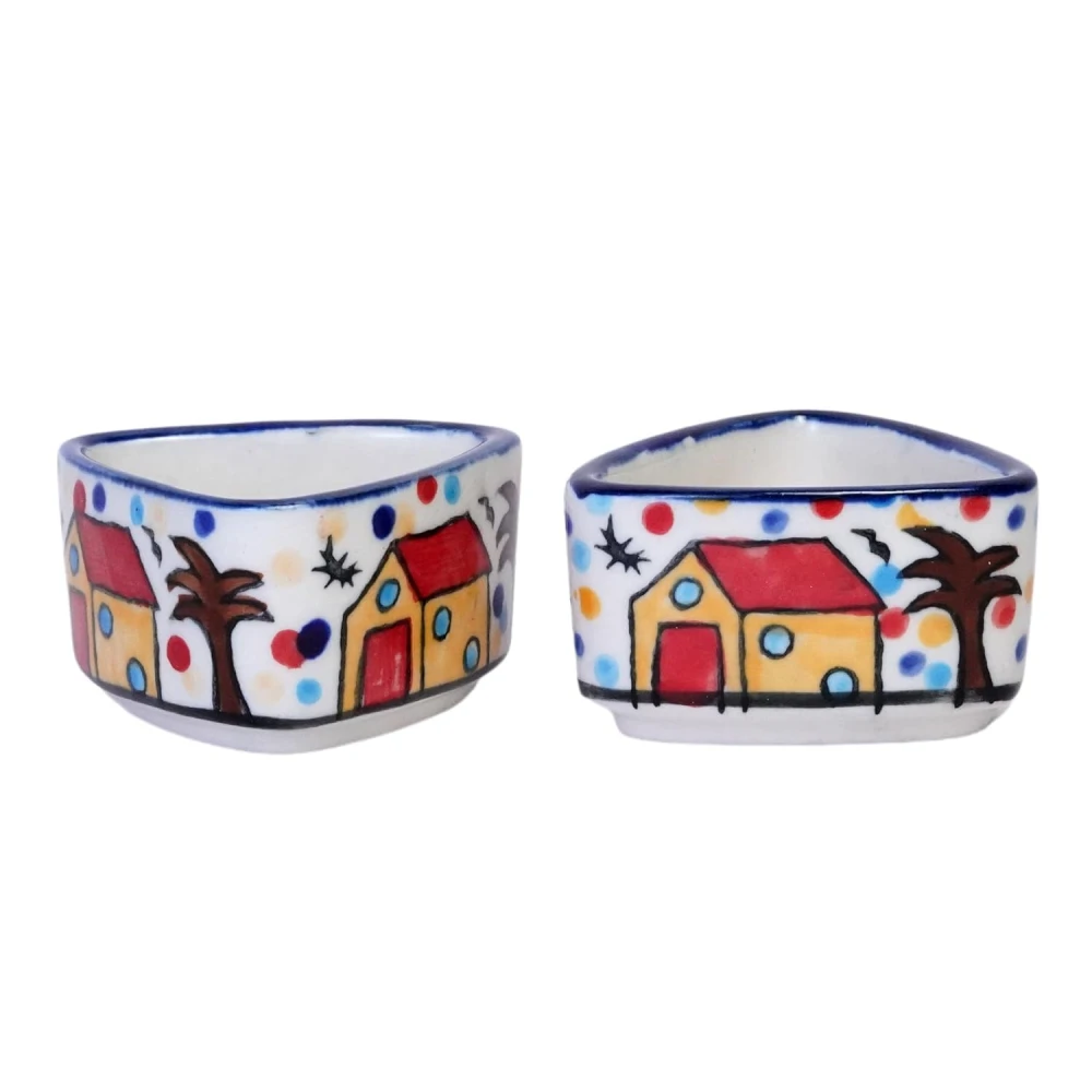 HOUSELA Hand Painted White Ceramic Triangle Shape Bowl for Serving Chutney Bolw Sauce Bowl Pickle Bowl Set of 2 Pcs