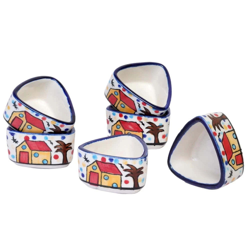 HOUSELA Hand Painted White Ceramic Triangle Shape Bowl for Serving Chutney Bowl Sauce Bowl Pickle Bowl Set of 6 Pcs