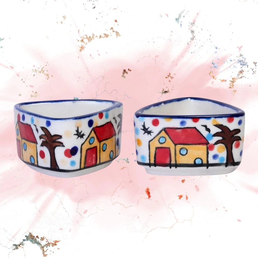 HOUSELA Hand Painted White Ceramic Triangle Shape Bowl for Serving Chutney Bolw Sauce Bowl Pickle Bowl Set of 2 Pcs