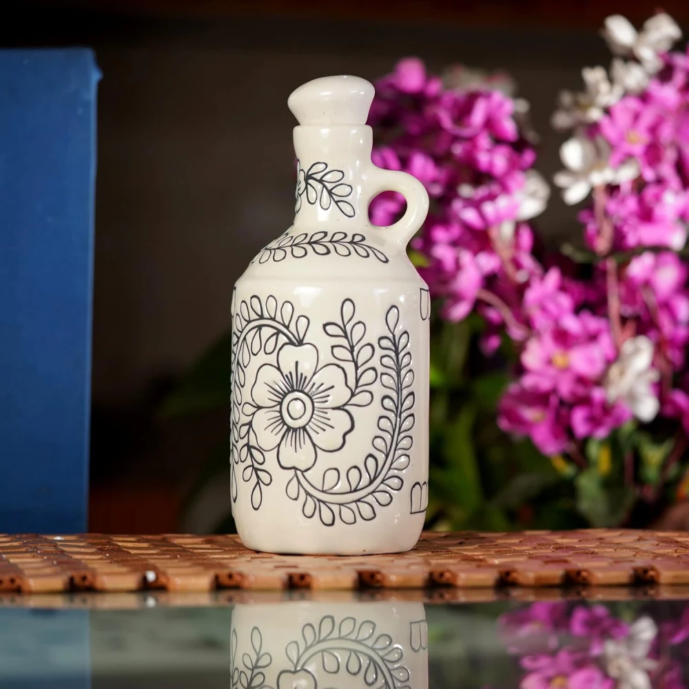 HOUSELA 1 Litre Ceramic Oil Dispenser with Lid – Decorative Hand Painted Oil Bottle, Leak Resistant Kitchen Oil Container, Ideal for Cooking Oil & Vinegar