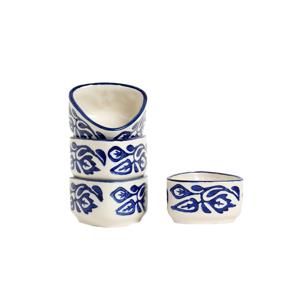 HOUSELA Handpainted Floral Studio Pottery Ceramic Dip Bowl/Chutney Bowl/Pickle Bowl/Sauce Bowl/Small Katori Set | Triangle Shape |(50 ML, Small, Set of 6, Blue and White)