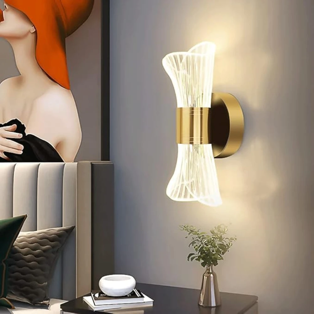 SHRI MAHAL ANTIQUES Acrylic Wall Light, Metal Wall Lights with Silver Wire Light Guide Panel Shade, Modern 10W LED Wall Light, Simple Bedroom Bedside Lamp, 3 Colour Mode