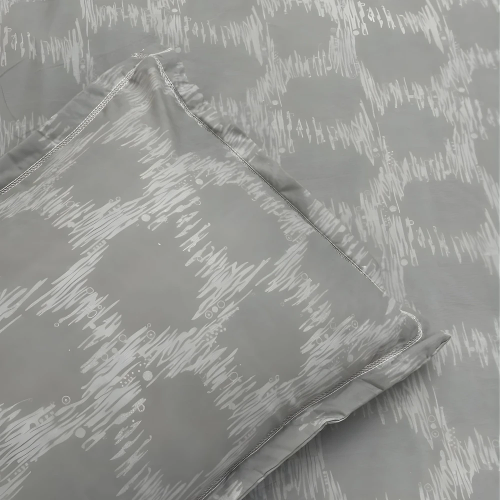 RADECOR Premium Polycotton Cloud Grey Bedsheet with 2 Pillow Covers | Soft & Breathable Fabric | Machine Washable | King Size | Ideal for Daily Use
