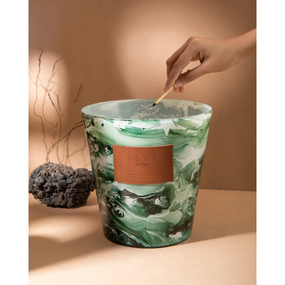 Avante Garde Berries Candle – Grande Marble Glass Edition