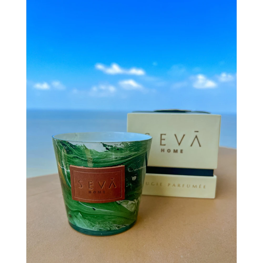 Avante Garde Berries Candle – Classic Marble Glass Jar Edition