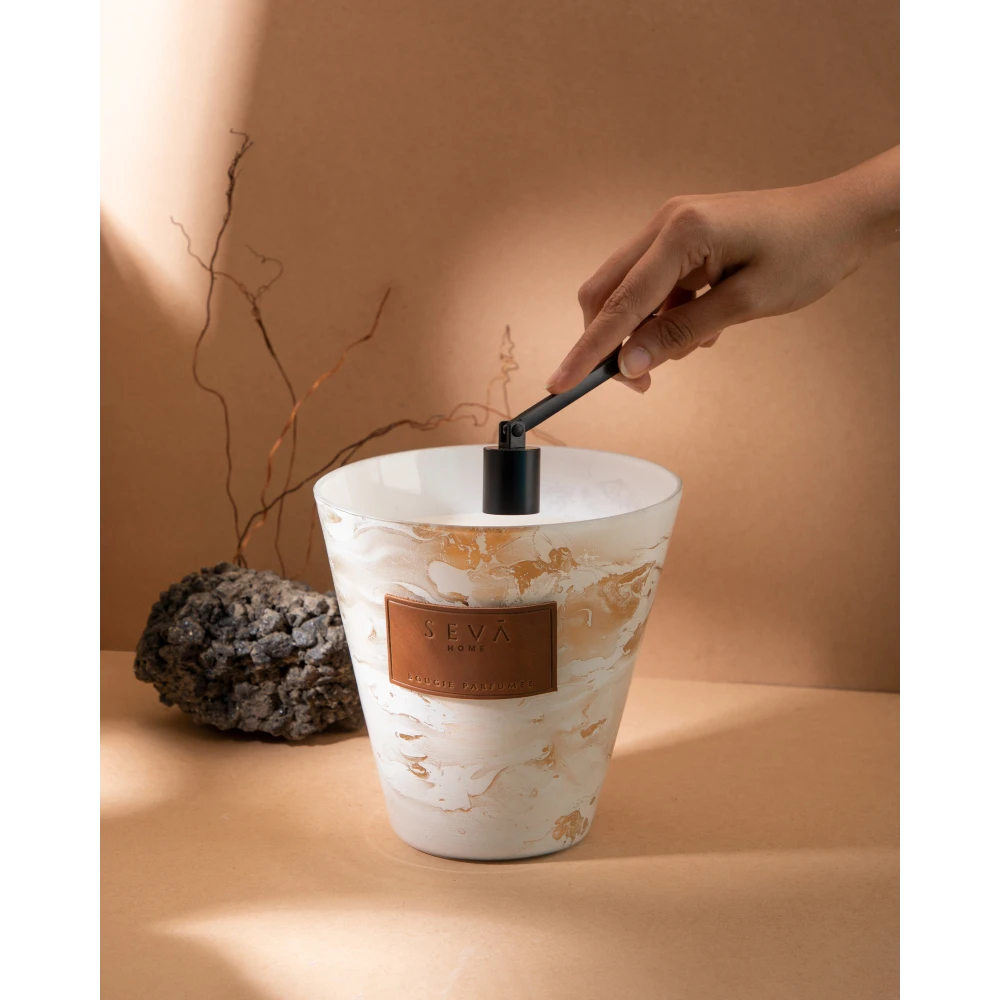 Avante Garde Blanc Candle – Large Marble Glass Jar Edition