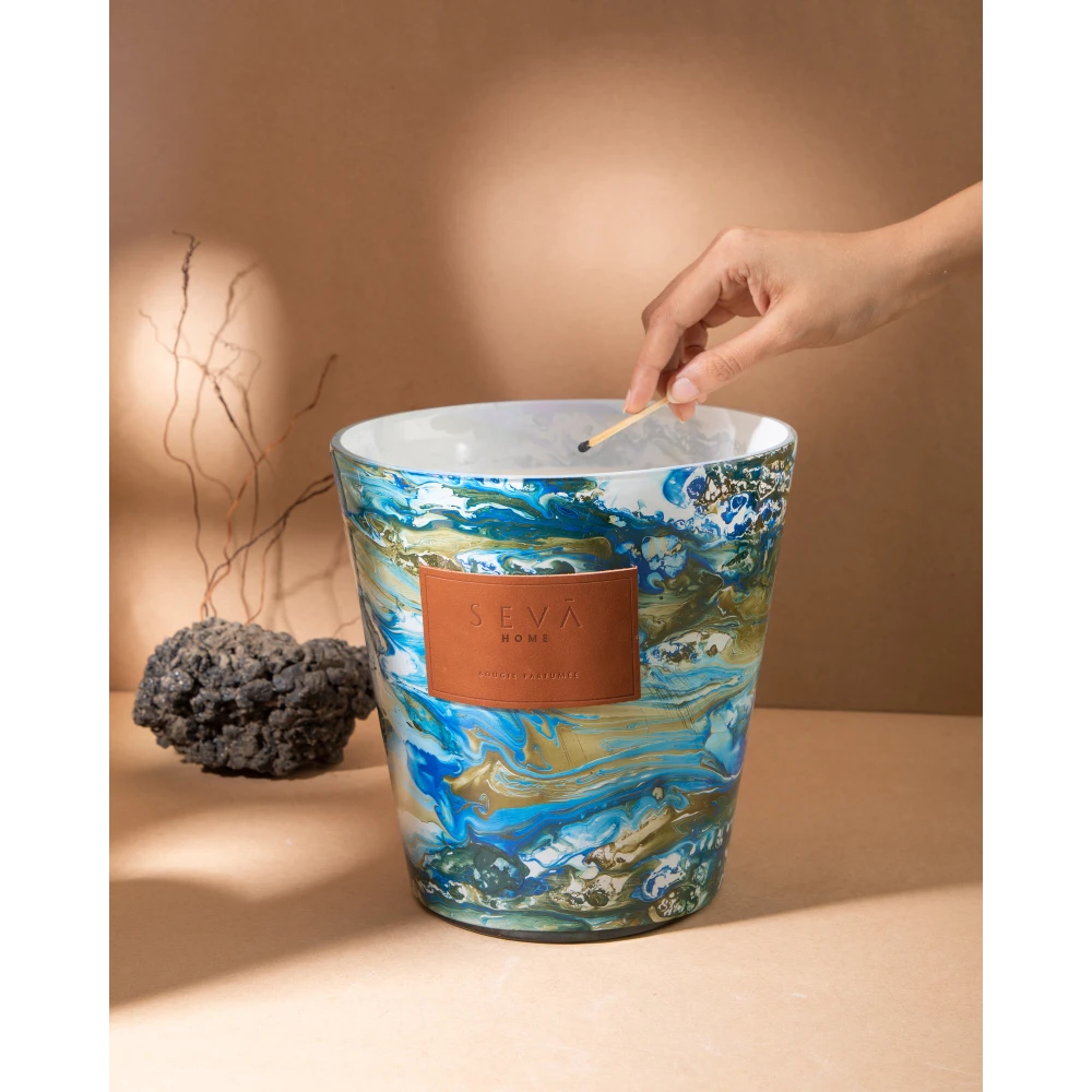 Avante Garde Aqua Candle – Grande Marble Glass Edition