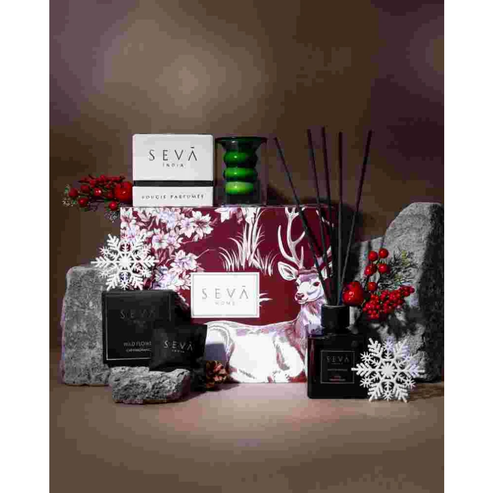 Mistletoe Magic Christmas Gift Hamper – Reindeer Print Edition