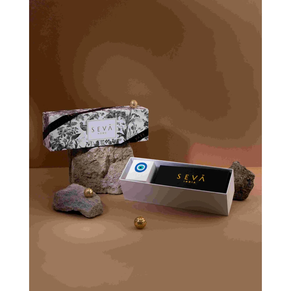 Festive Gift Hamper – Black Classic | Evil Eye Candle & Gold Candle Care Kit | Luxury Oud Fragrance