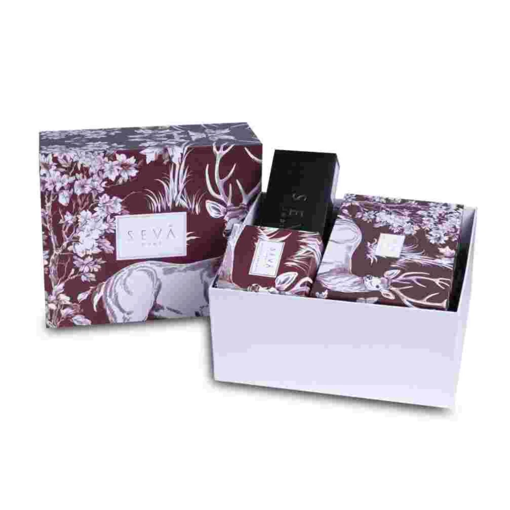 Holly Jolly Luxury Gift Hamper – Reindeer Print Edition