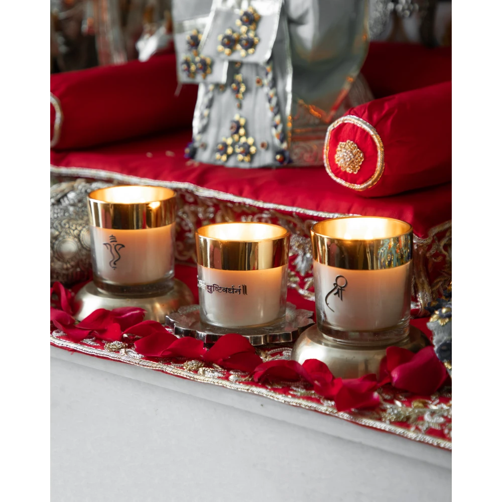 Enchante Divine Candle Trio – Festive Gift Set of 3