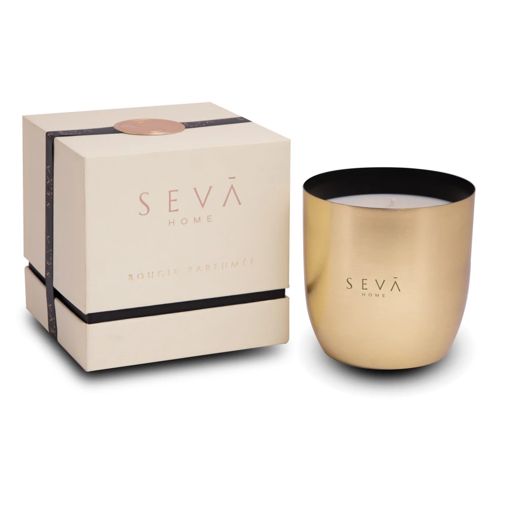 Heirloom Bloom Scented Candle – Large Gold Jar – 55-Hour Soy Wax Luxury Candle