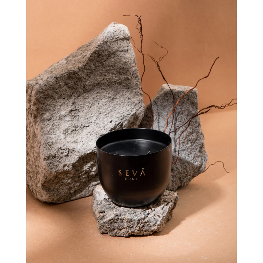 Heirloom Noir Candle – Classic Black | Bold & Sophisticated Fragrance