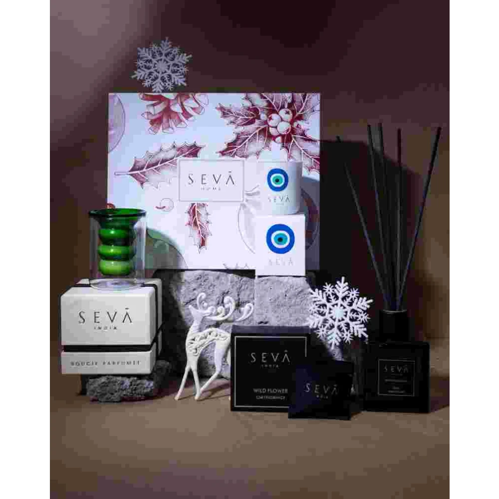 Deluxe Christmas Gift Hamper – Secret Santa Edition | Ornament Print | Candle, Diffuser, Car Fragrance & Evil Eye Candle