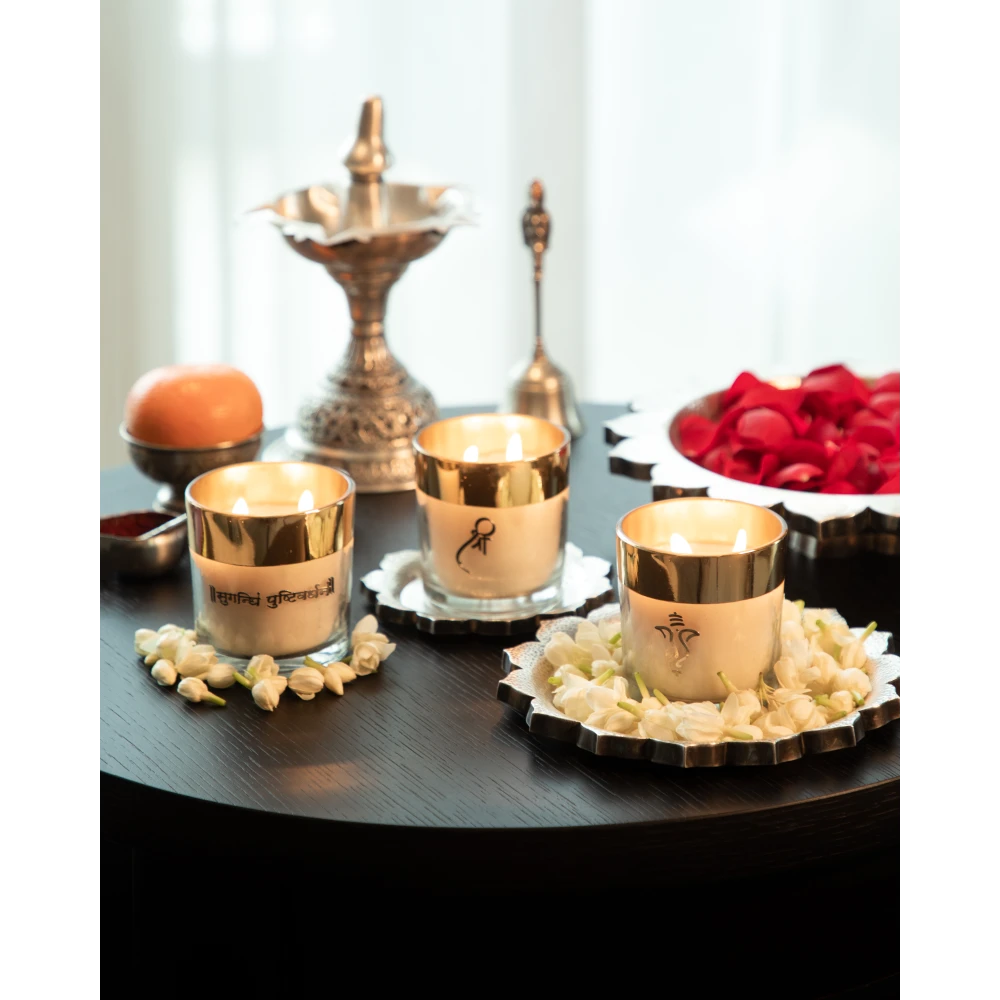 Enchante Divine Shree Candle – Auspicious Bloom Edition