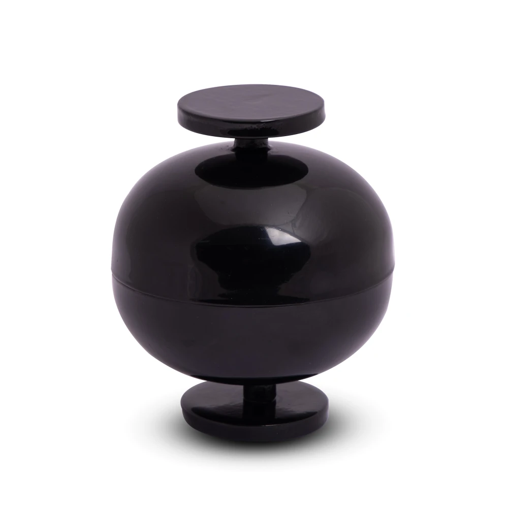 Oasis Midnight Candle – Noir Scented Elegance in Sculpted Black