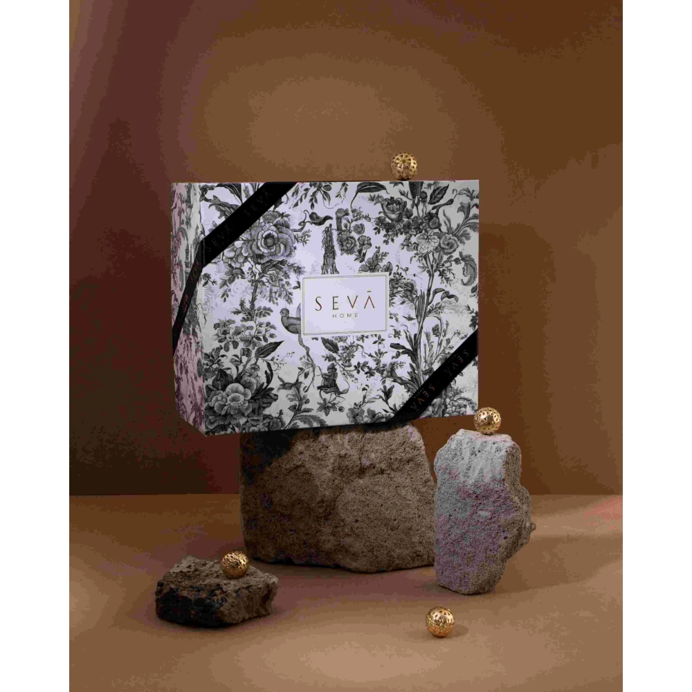 Festive Grande Gift Hamper – Black Edition | Luxury Set with Reed Diffuser, Classic Gold Candle & Closet Freshener | Seva Home