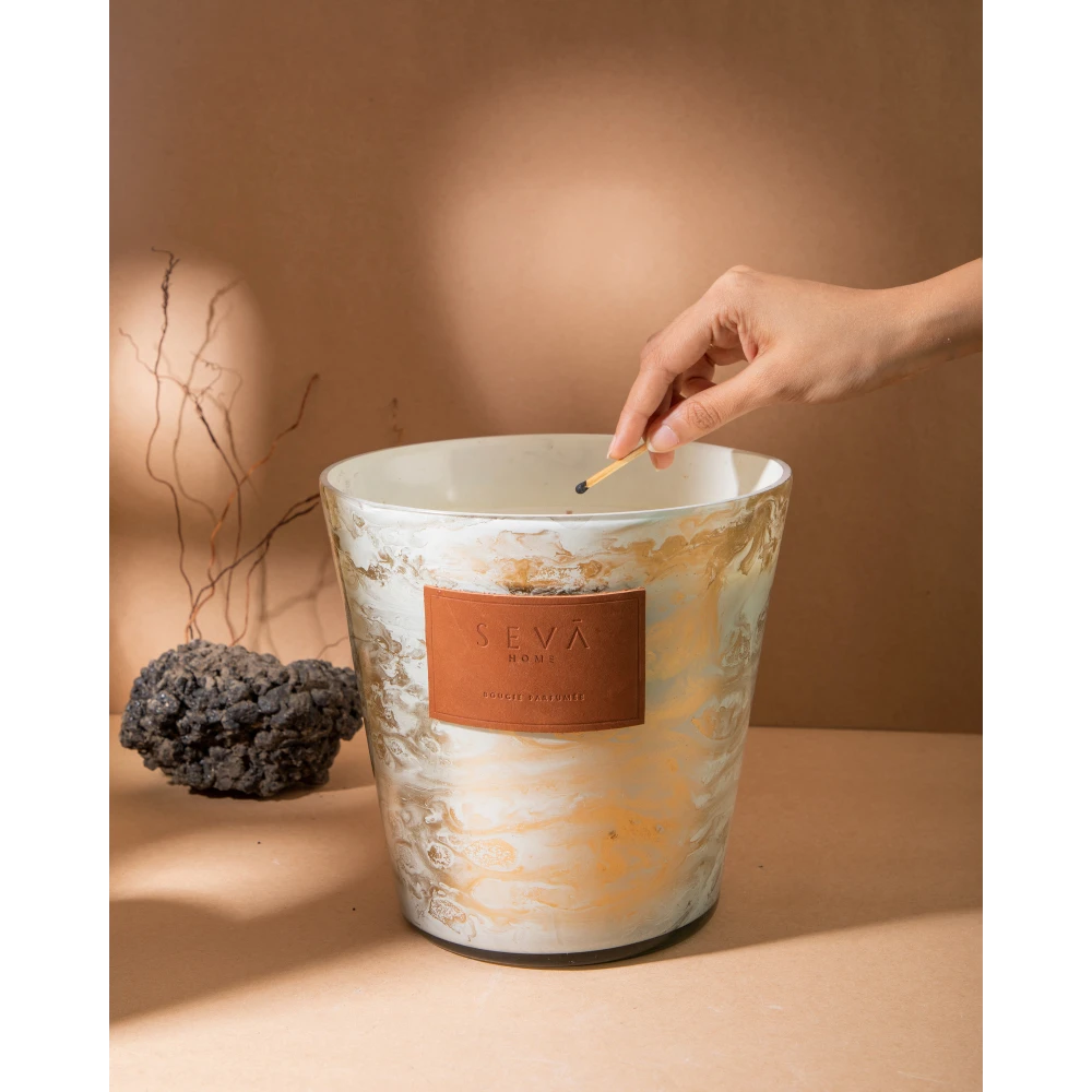 Avante Garde Blanc Candle – Grande Marble Glass Edition